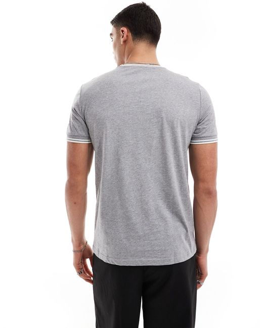 T-shirt grigia con doppia riga a contrasto su collo e maniche di Fred Perry in Gray da Uomo