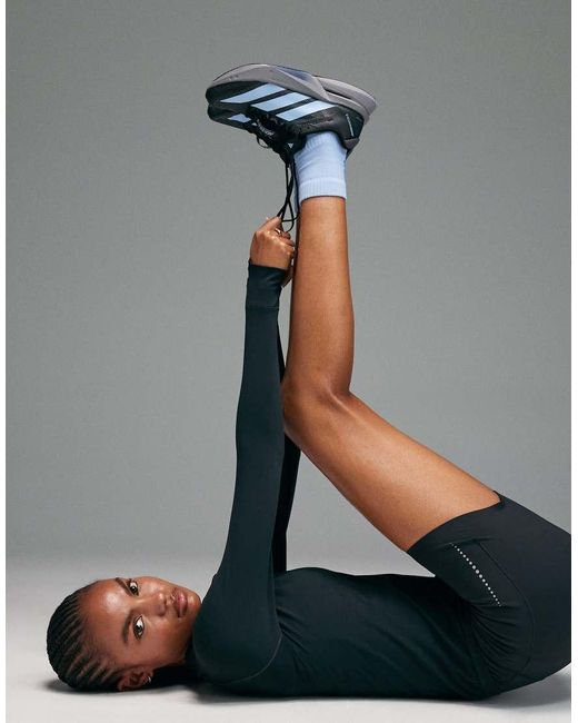 4505 Black Premium Lightweight Ultrasoft Seamless Running Long Sleeve