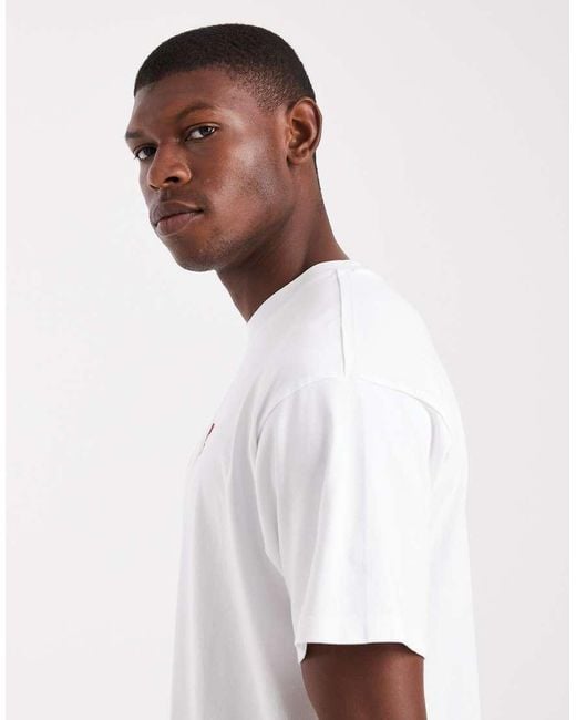 Levi's White T-shirt With Embroidered Central Batwing Logo for men
