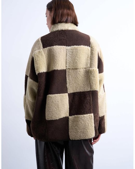 TOPSHOP Brown – jacke mit steppfutter und schachbrettmuster aus fleece