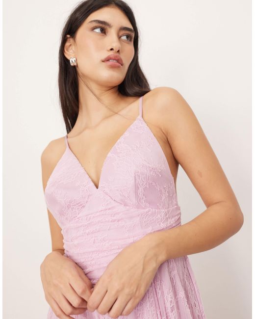Robe longue en dentelle à taille froncée - sucré ARRANGE en coloris Pink