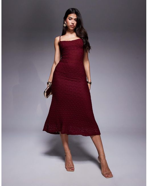 Louisa - robe mi-longue en tulle - bordeaux Bardot en coloris Red