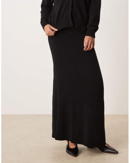 Vila Black Knitted Midi Skirt Co-ord