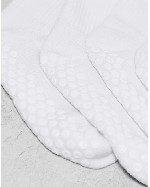 4505 White 2 Pack Non Slip Grip Lettuce Edge Pilates Crew Socks