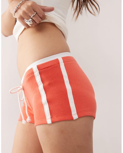 Mini-short à cordon Monki en coloris Pink