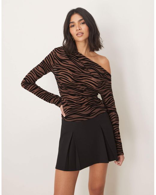 Gina Tricot Black Long Sleeve One Shoulder Asymmetric Top