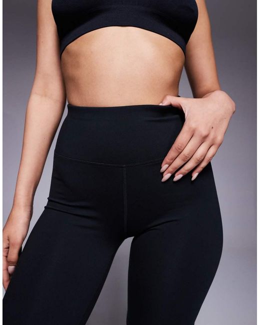 4505 White Icon 8 Inch legging Short