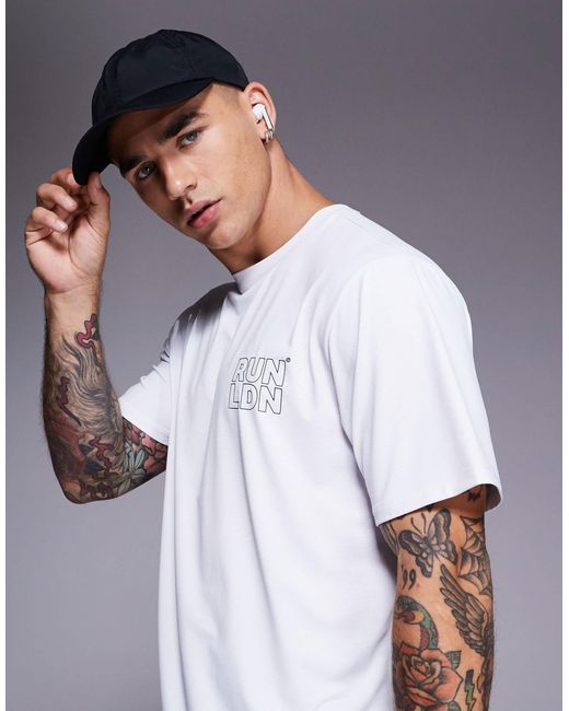 4505 White Run Ldn Back Print Mesh Running T-Shirt for men