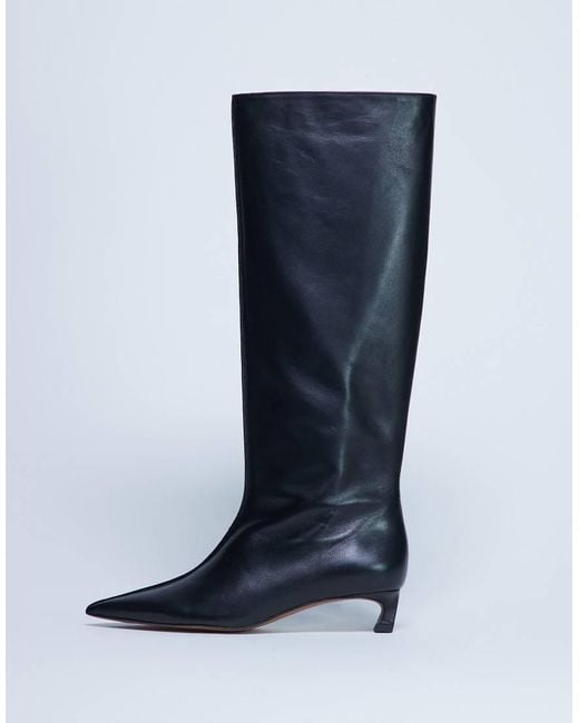 Botas Por La Rodilla Negras Con Puntera Fina De Cuero Premium Sophie De TOPSHOP de color Blue