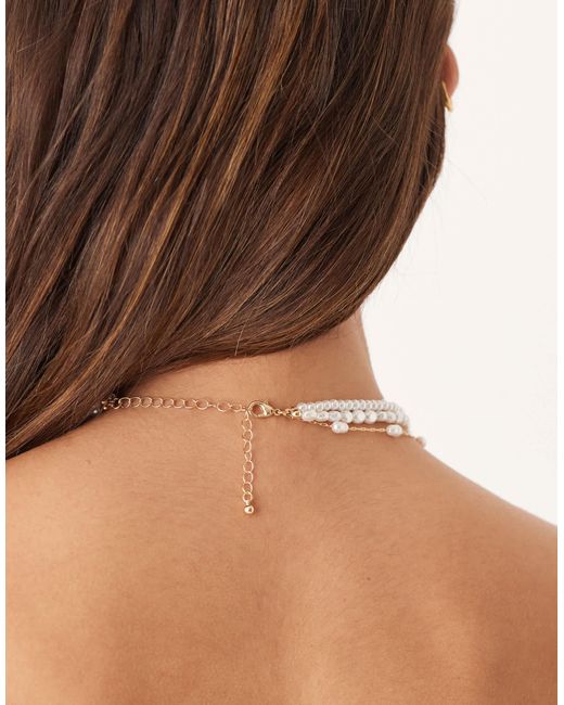 ASOS Natural – mehrreihige e halskette mit zierperlen und t-steg-detail