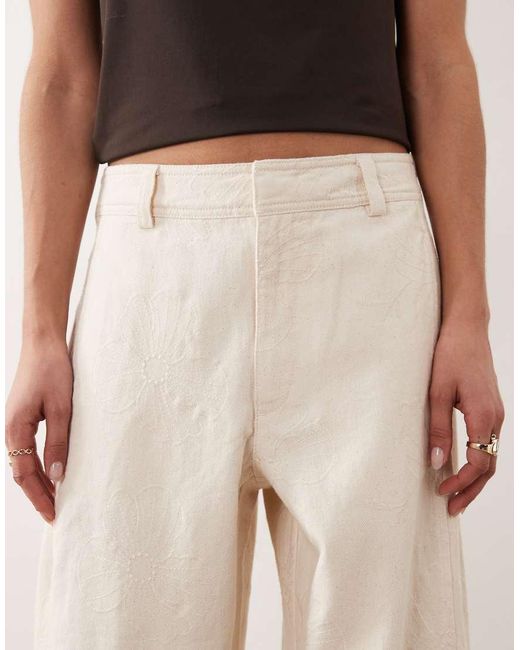 Jdy Natural Embroidery Details Barrel Jeans