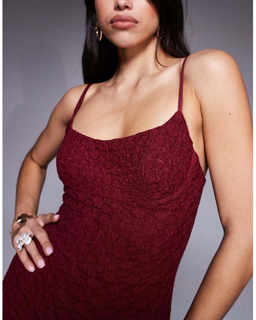 Louisa - robe mi-longue en tulle - bordeaux Bardot en coloris Red