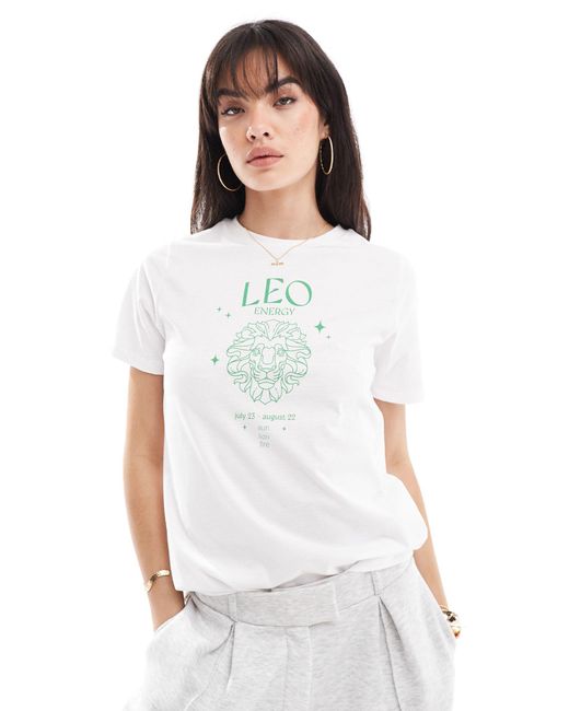 Camiseta blanca con estampado del signo zodiacal leo Pieces de color White