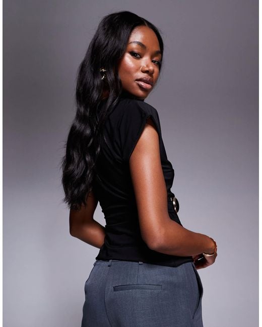 Fashionkilla Black – doppelt geformtes t-shirt aus anschmiegsamem stoff