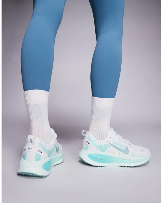 Nike Blue Vomero 18 Trainers