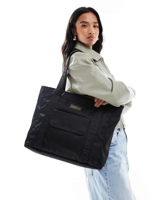 Qualify di Barbour in Gray