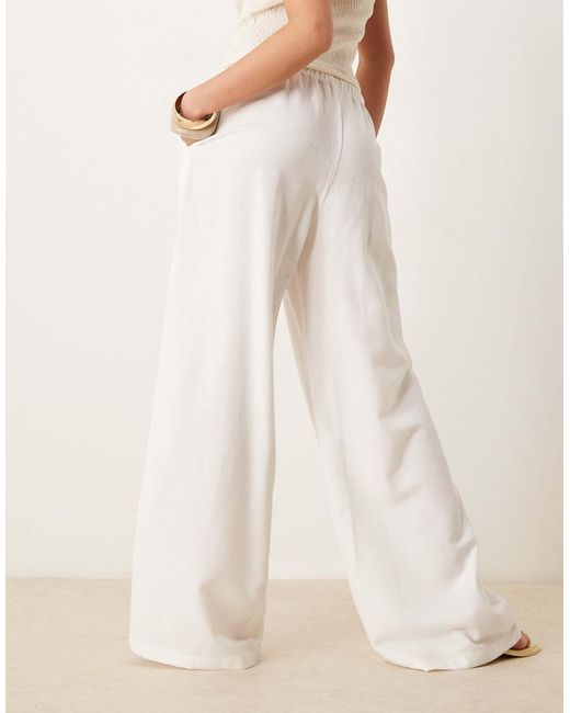 Stradivarius Natural – str – hose