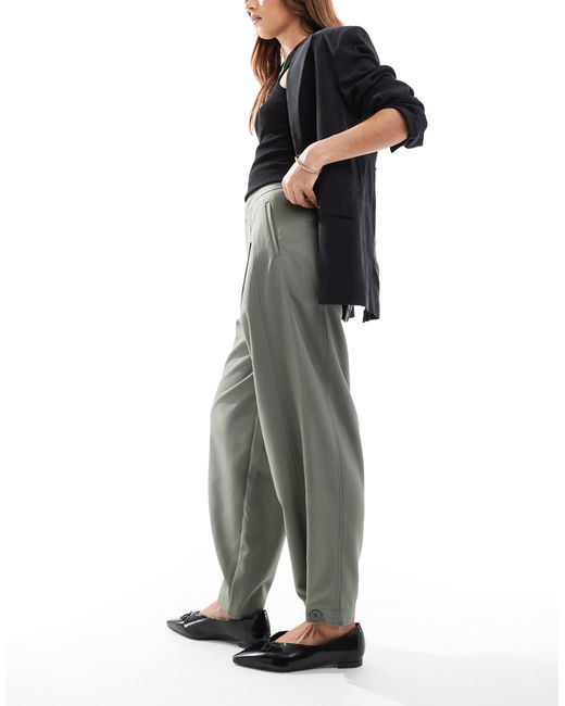 Pantalon coupe ample habillé à ourlet boutonné - kaki ASOS en coloris Gray