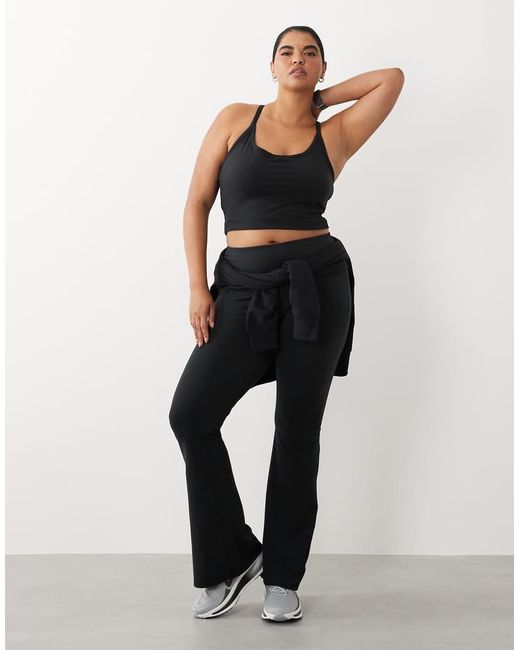 4505 Black Curve Icon Soft Touch Yoga Cami With Inner Bra And Adjustable Straps