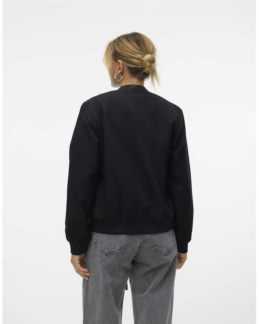 Giacca Bomber Nera di Vero Moda in Blue