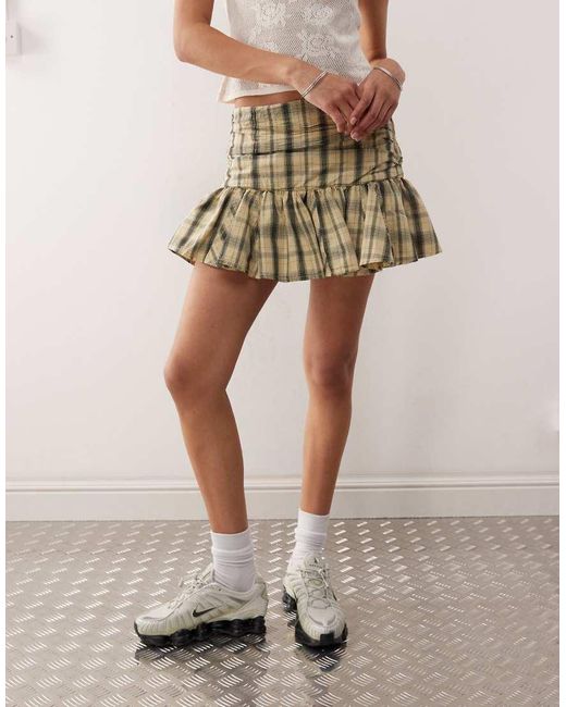 Minigonna Color Latticello A Quadri Con Vita Scesa di Collusion in Natural