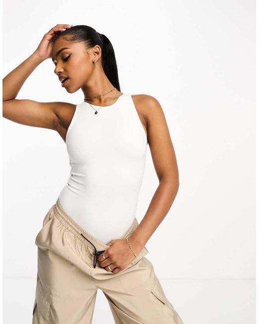 Stradivarius White Seamless Body