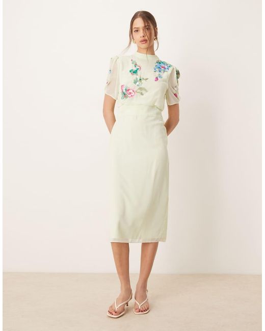 Vestido Midi Con Lazo En La Espalda Y Diseño Con Adornos De Hope & Ivy de color Natural