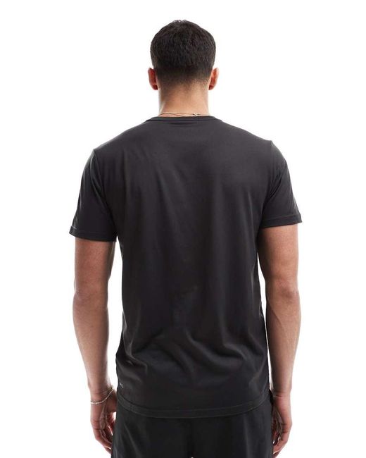 PUMA Black Essentials T-Shirt for men