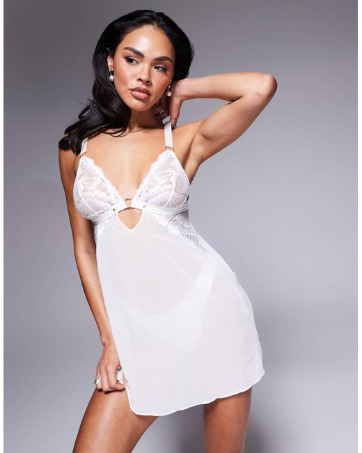 Ann Summers White – unmistakeable – negligé