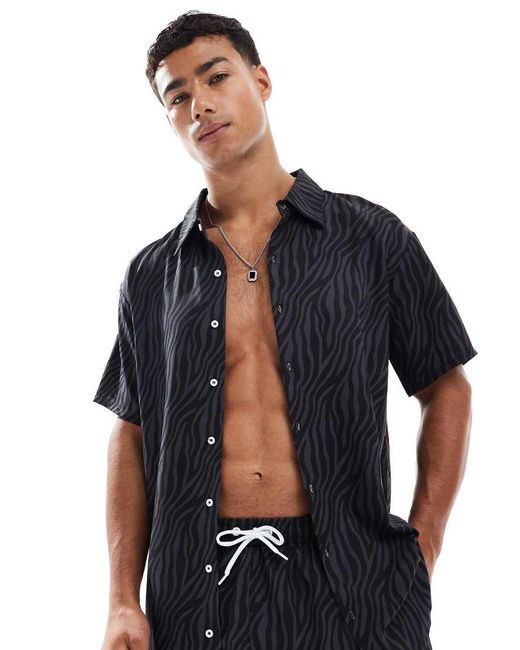 OOSC Blue Tiger Short Sleeve Shirt for men