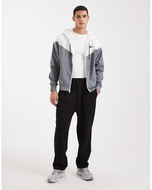 Nike Windrunner in het Gray voor heren