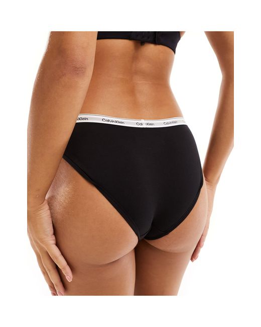 Modern - slip bikini neri con fascette con logo di Calvin Klein in Black