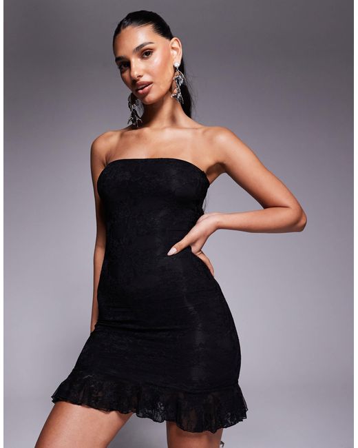 Exclusivité - - robe bandeau courte double épaisseur près du corps en dentelle à volants Kaiia en coloris Blue