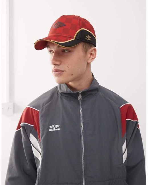 Umbro Red Panelled Logo Cap for men