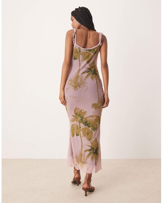 Robe mi-longue en tulle avec bretelles à volants - imprimé fleurs vintage ASOS en coloris Pink