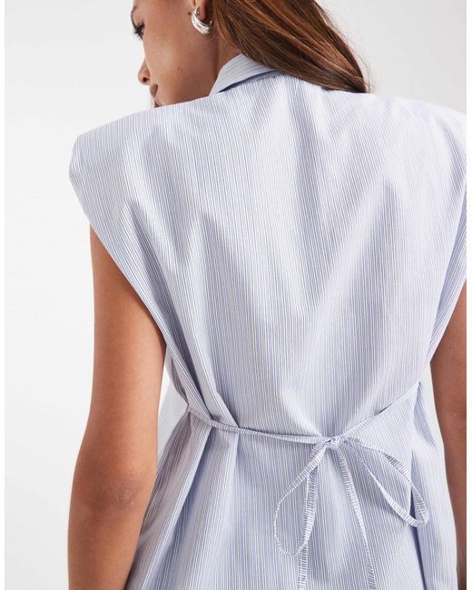 ASOS White – ärmellose, taillierte hemdbluse mit schulterpolstern und streifen