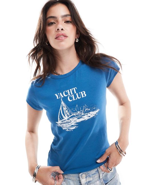 Yacht club - t-shirt ristretta di Miss Selfridge in Blue