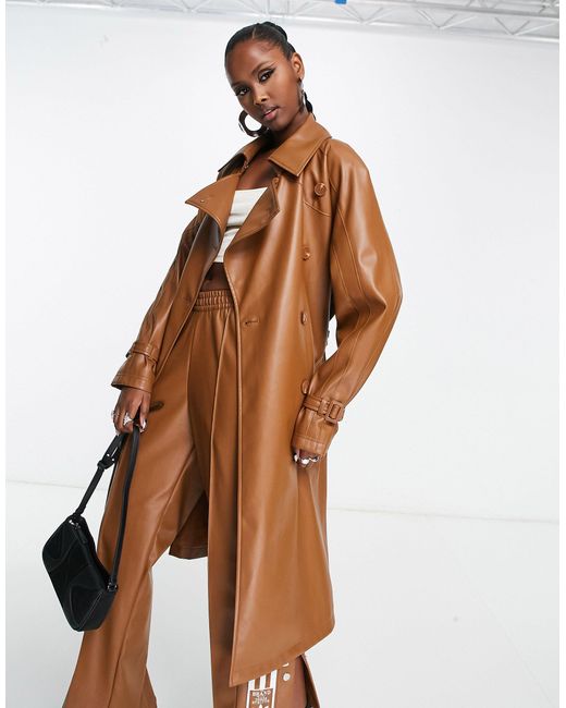 Centre stage - trench-coat en similicuir Adidas Originals en coloris Brown