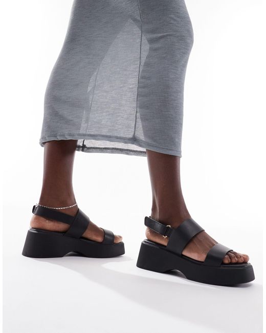 Thilda - sandali neri con suola spessa e cinturino sul retro di ALDO in Gray