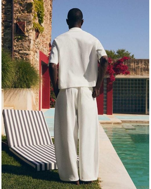 Bershka White Pleated Short Sleeve Boxy Shirt for men