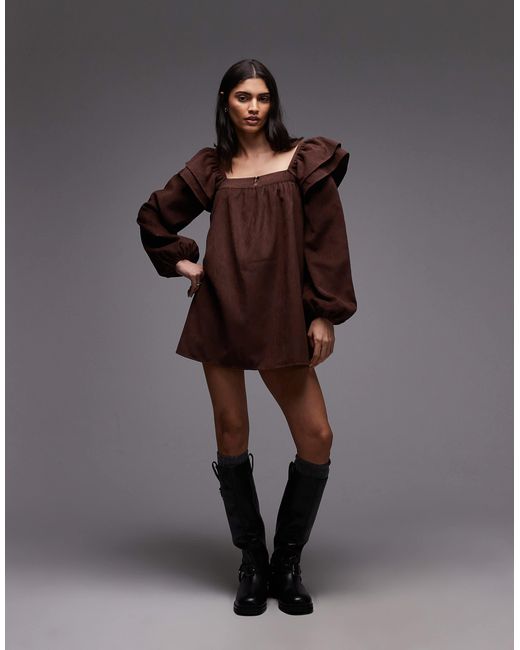 Robe babydoll courte en velours côtelé à volants et encolure carrée - chocolat ASOS en coloris Brown