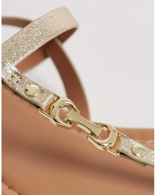New Look Metallic Thong Metal Detail Flat Sandals
