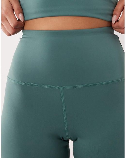 4505 Hourglass in het Green