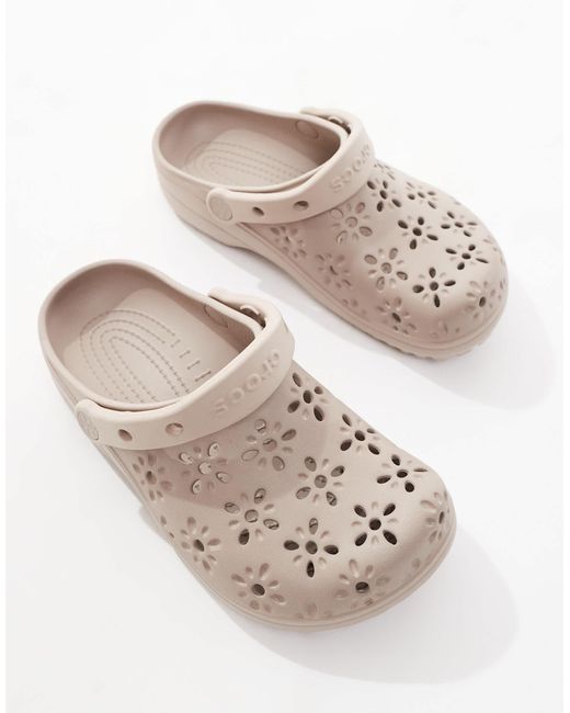 Sabots classiques à découpes fleuries - taupe CROCSTM en coloris White
