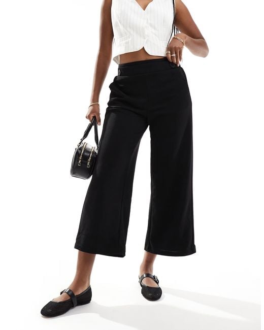 Vero Moda Black Jersey Pull On 7/8 Trouser With Button Waist Detail