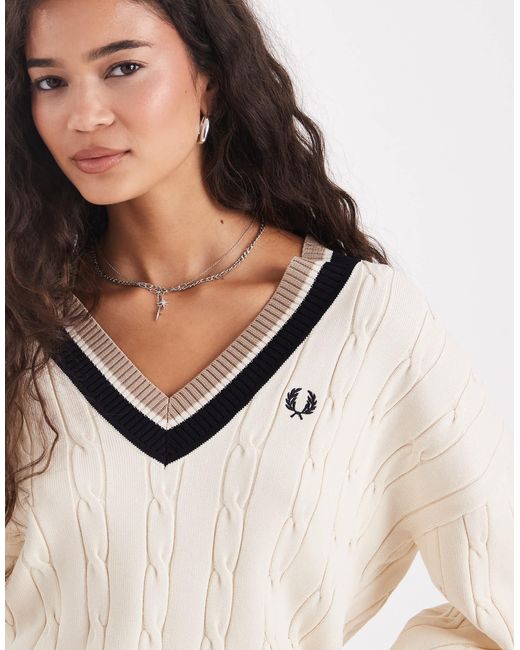 Fred Perry White – er strickpullover mit zopfmuster