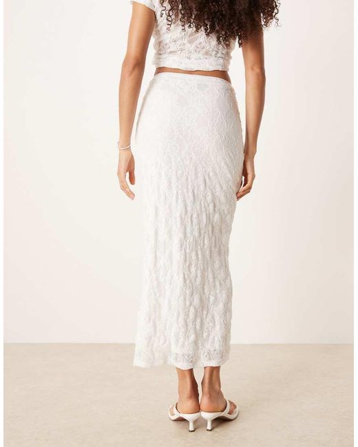 ASOS Midi Rok Van Doorschijnend Kant Met Textuur in het Natural