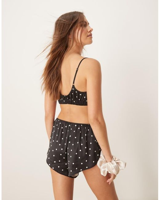 Brassière E Pantaloncini Corti di ASOS in Black