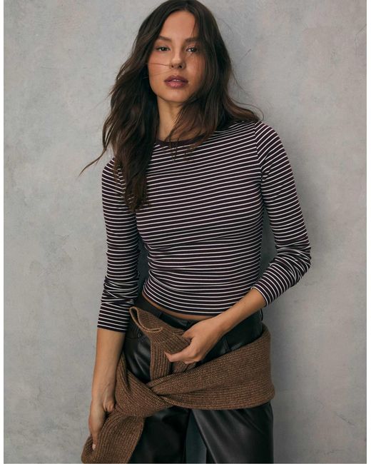 Stradivarius Gray – basic – tailliertes t-shirt