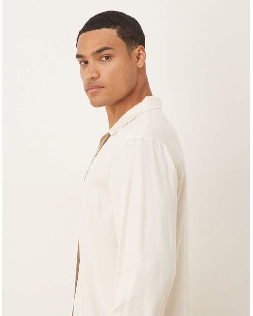 ASOS Overhemd Met Normale Pasvorm, Reverskraag En Randdetail in het Natural voor heren
